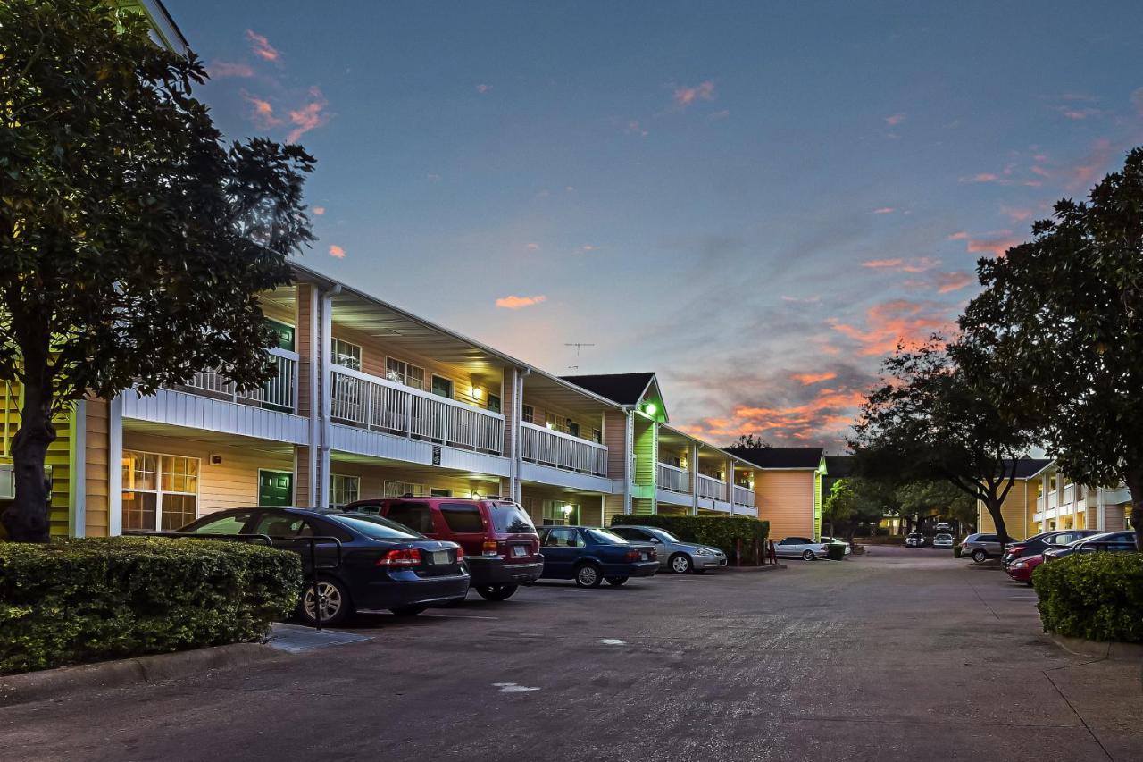 Hometowne Studios By Red Roof Dallas - North Addison - Tollway 外观 照片