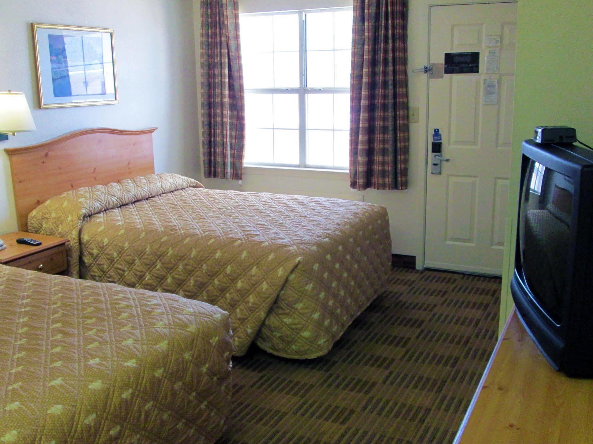 Hometowne Studios By Red Roof Dallas - North Addison - Tollway 外观 照片