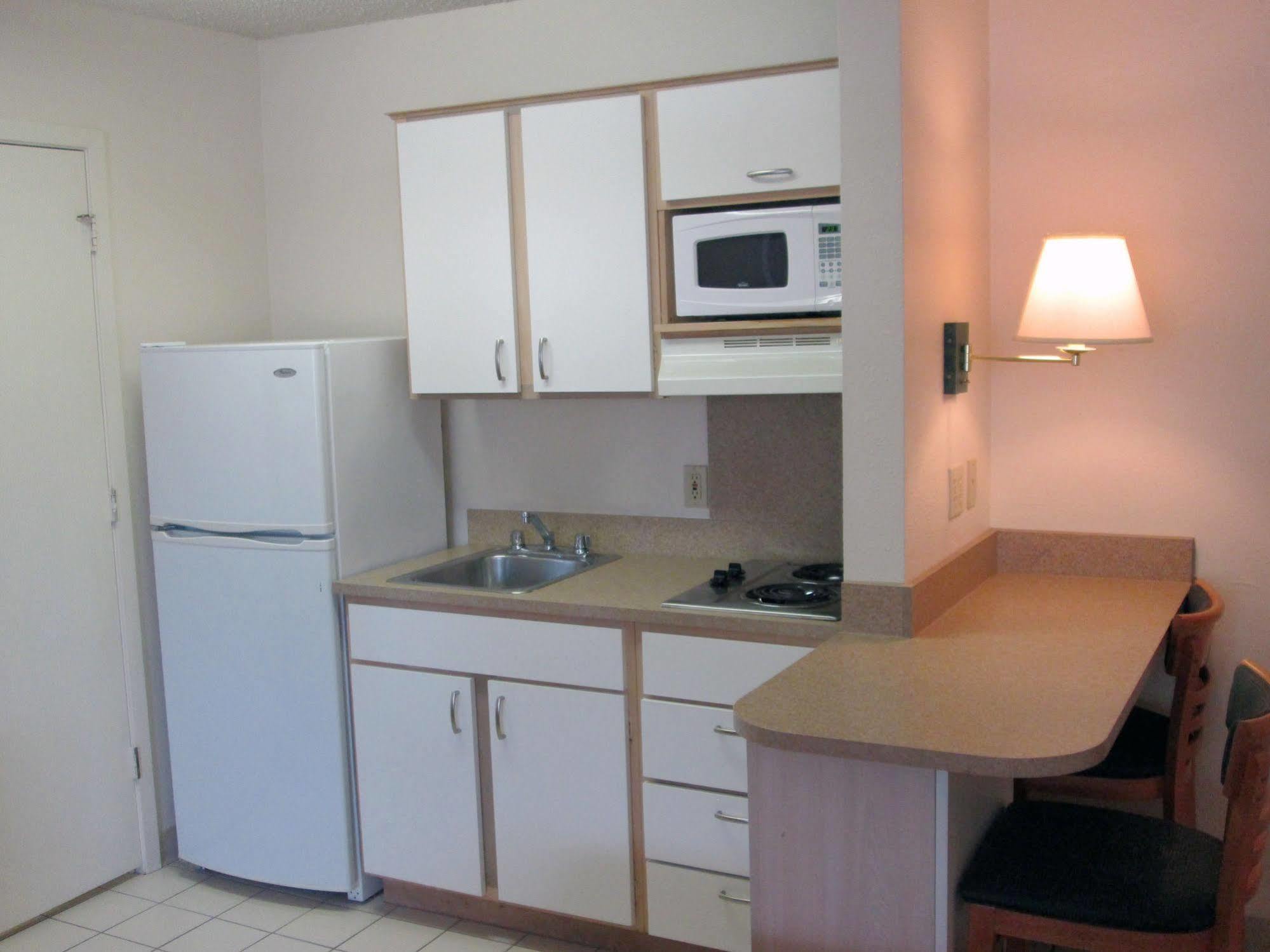 Hometowne Studios By Red Roof Dallas - North Addison - Tollway 外观 照片